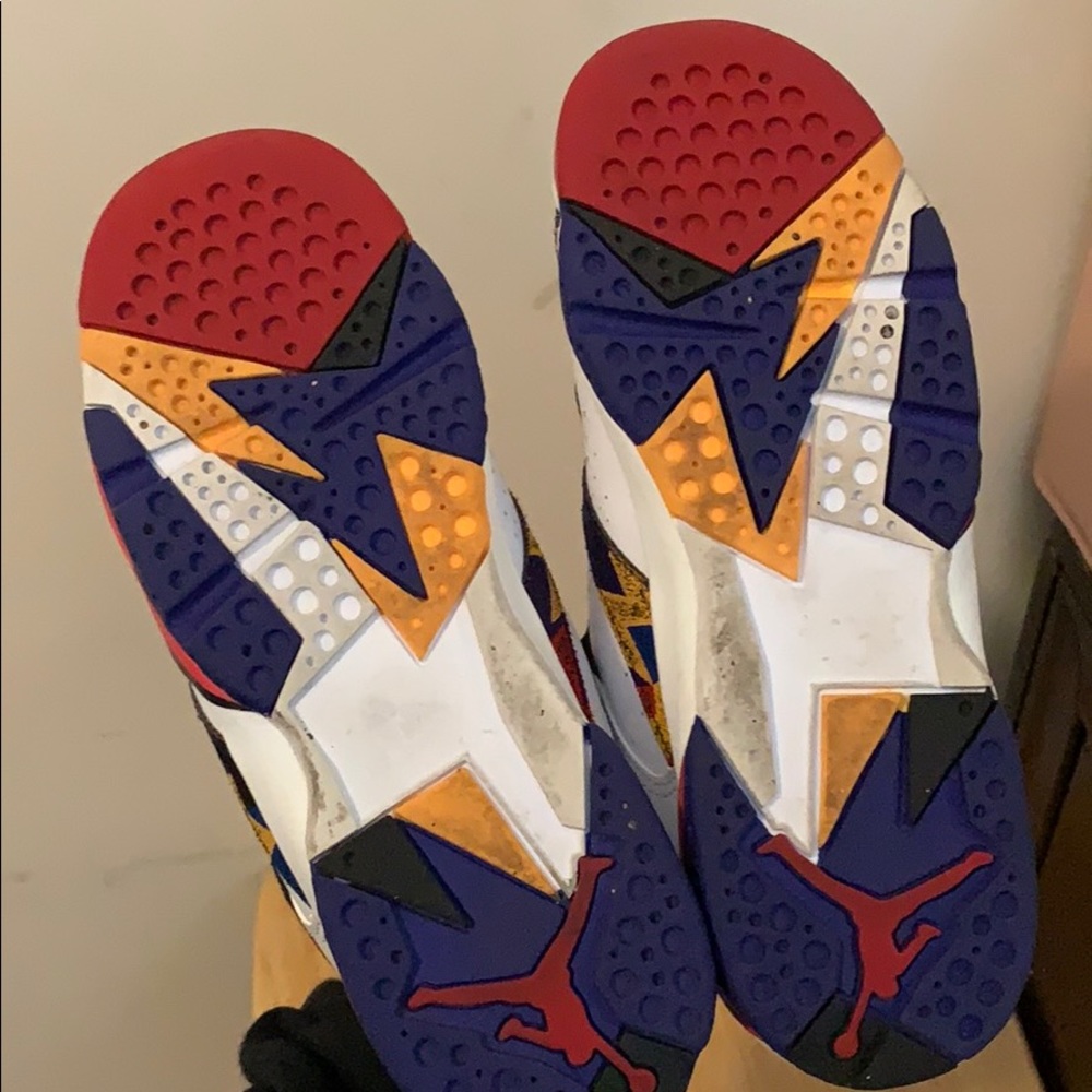 Air Jordan - Picture 3 of 4